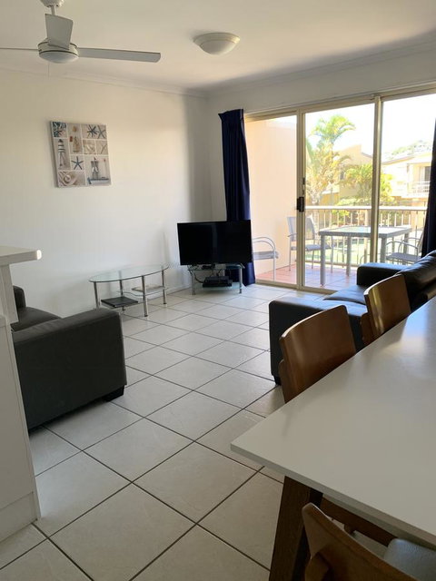 Coolum Beach Getaway Resort - Australian Directory 11