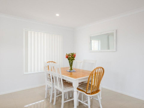 Briz Stays - Whites Road - Australian Directory 10