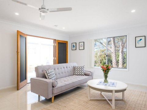 Briz Stays - Whites Road - Australian Directory 4