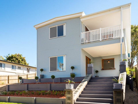 Briz Stays - Whites Road - Australian Directory 7