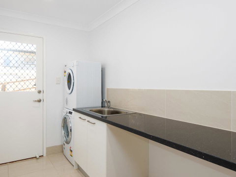 Briz Stays - Whites Road - Australian Directory 1