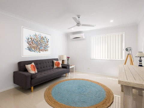 Briz Stays - Whites Road - Australian Directory 3