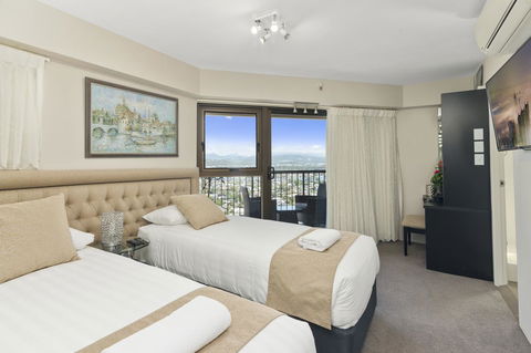 Burleigh Esplanade Apartments - Australian Directory 34