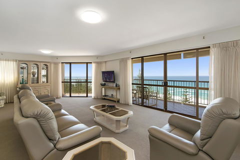 Burleigh Esplanade Apartments - Australian Directory 37