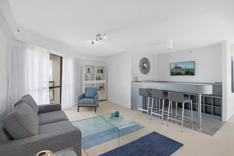 Burleigh Esplanade Apartments - Australian Directory 27