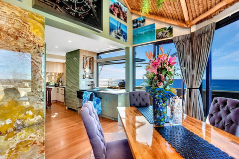 Burleigh Esplanade Apartments - Australian Directory 2
