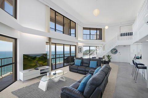Burleigh Esplanade Apartments - Australian Directory 30