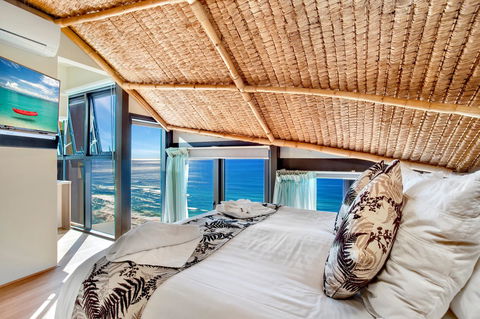 Burleigh Esplanade Apartments - Australian Directory 11