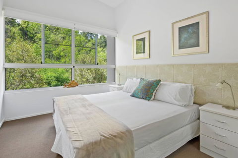 Azure Sea Whitsunday Resort - Australian Directory 25