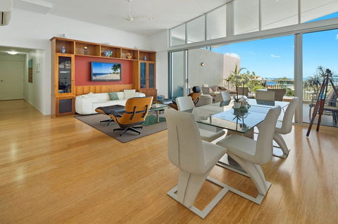Azure Sea Whitsunday Resort - Australian Directory 16