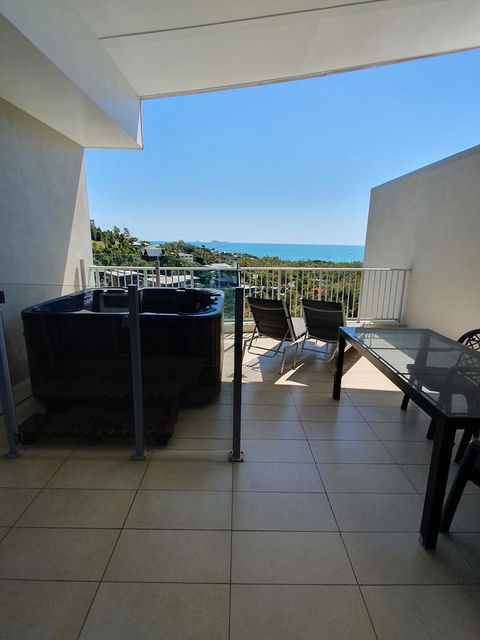 Azure Sea Whitsunday Resort - Australian Directory 24