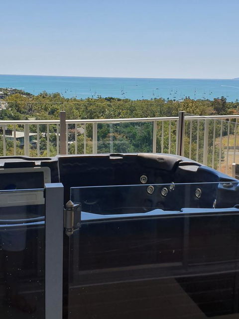 Azure Sea Whitsunday Resort - Australian Directory 20