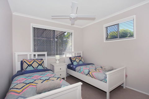 6 Botany Court Marcoola Beach - Pet Friendly 500 Bond - Australian Directory 2