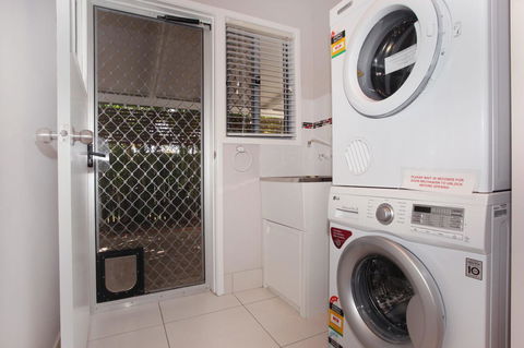 6 Botany Court Marcoola Beach - Pet Friendly 500 Bond - Australian Directory 4