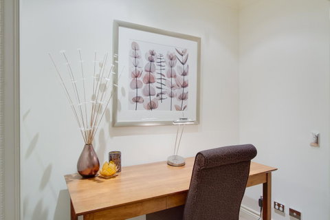 MacArthur Chambers - Australian Directory 11