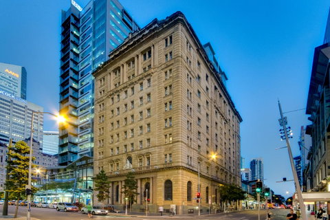 MacArthur Chambers - Australian Directory 0