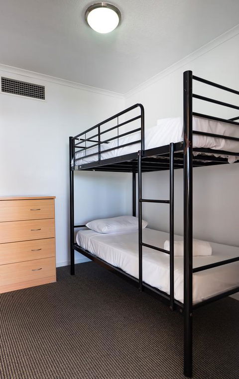 Swell Resort Burleigh Heads - Australian Directory 30