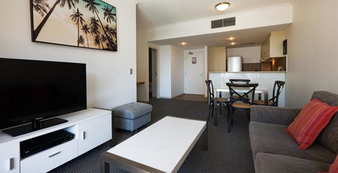 Swell Resort Burleigh Heads - Australian Directory 21