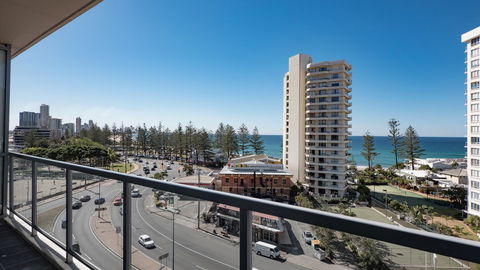 Swell Resort Burleigh Heads - Australian Directory 32