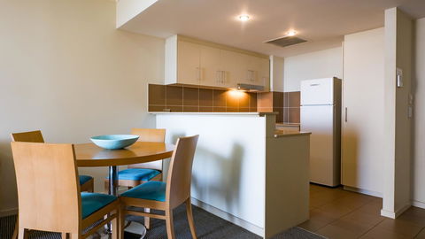 Swell Resort Burleigh Heads - Australian Directory 4