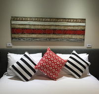 Calamvale Hotel Suites and Conference Centre - Australian Directory