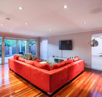 Hamilton Executive - Australian Directory
