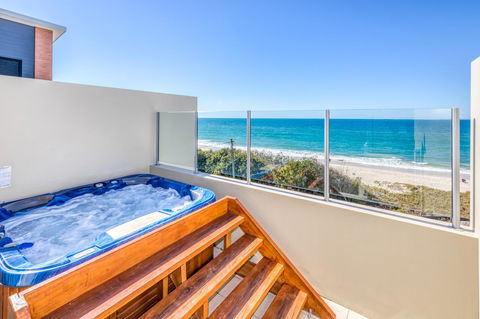 On The Beach Resort Bribie Island - Australian Directory 23