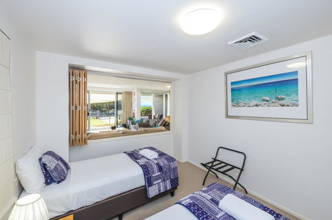 On The Beach Resort Bribie Island - Australian Directory 18