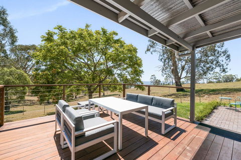Hollow Tree Farm - Australian Directory 19