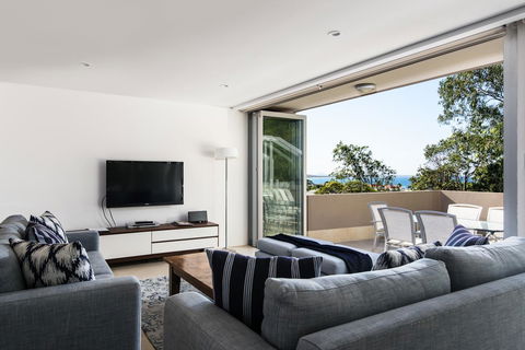 Picture Point Terraces - Australian Directory 22