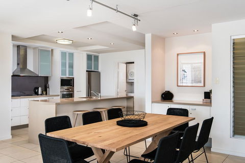 Picture Point Terraces - Australian Directory 17