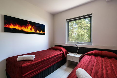 Picture Point Terraces - Australian Directory 14
