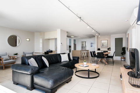 Picture Point Terraces - Australian Directory 16