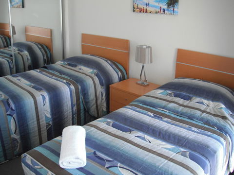 Meridian Alex Beach Apartments - Australian Directory 23