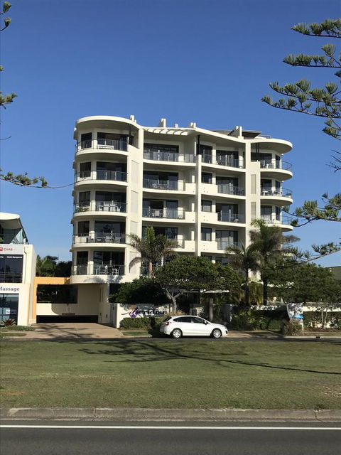 Meridian Alex Beach Apartments - Australian Directory 0