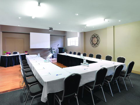 Adina Apartment Hotel Brisbane Anzac Square - Australian Directory 16