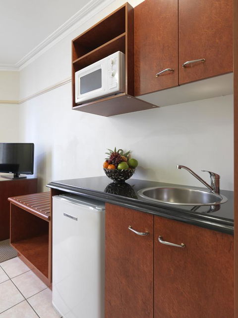 Adina Apartment Hotel Brisbane Anzac Square - Australian Directory 4