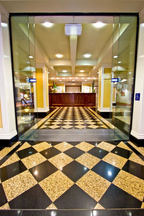 Adina Apartment Hotel Brisbane Anzac Square - Australian Directory 12