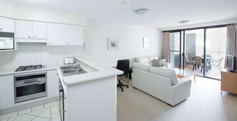 The Oasis Apartments - Australian Directory 5
