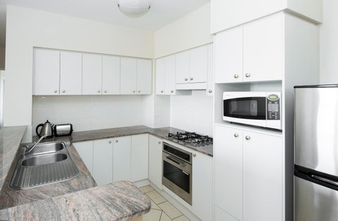 The Oasis Apartments - Australian Directory 11