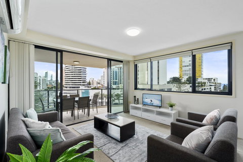 Broadbeach On The Park, 3 Bed Ocean - We Accommodate - Australian Directory 3