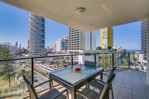 Broadbeach On The Park, 3 Bed Ocean - We Accommodate - Australian Directory 9