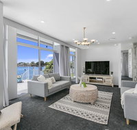 Havana Blue - Large 4 Bedroom Family Home - Australian Directory