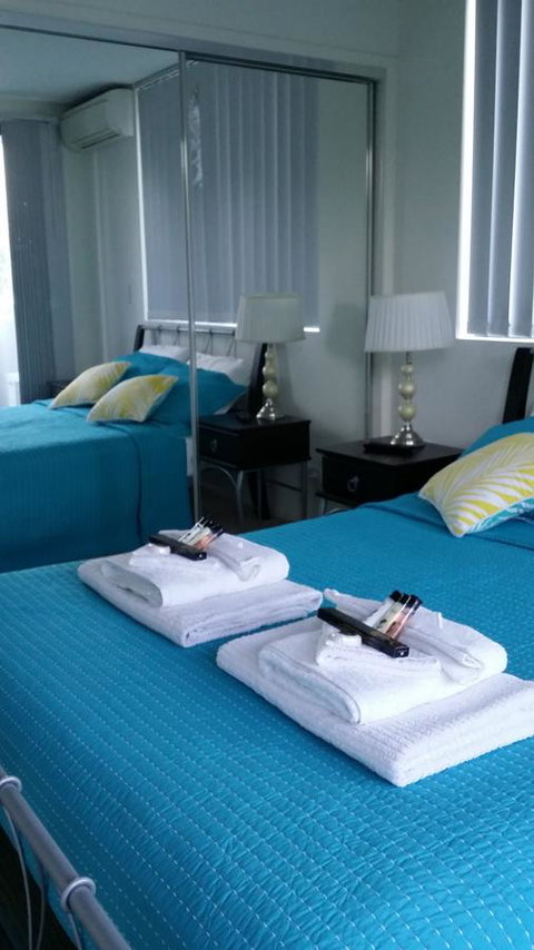 Sutton's Beach Unit - Australian Directory 7