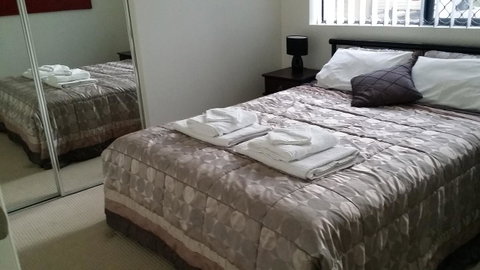 Sutton's Beach Unit - Australian Directory 13