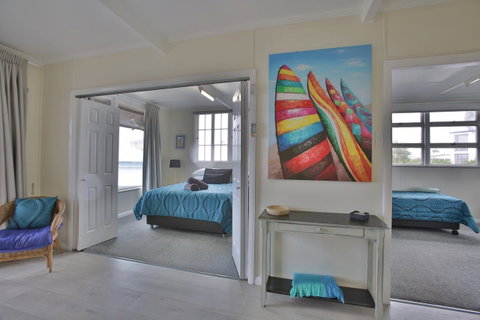 Pale Pacific Holiday Units - Australian Directory 15