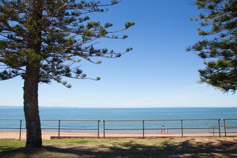 Pale Pacific Holiday Units - Australian Directory 7