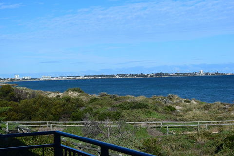 Watersun Beach House - Australian Directory 1