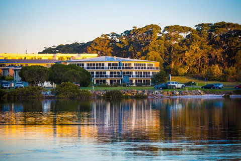 Waterview Luxury Apartments - Australian Directory 0