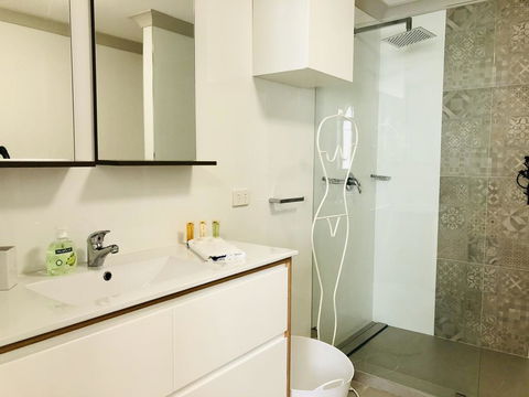 West Beach Lagoon 212 - Great Views - Australian Directory 2